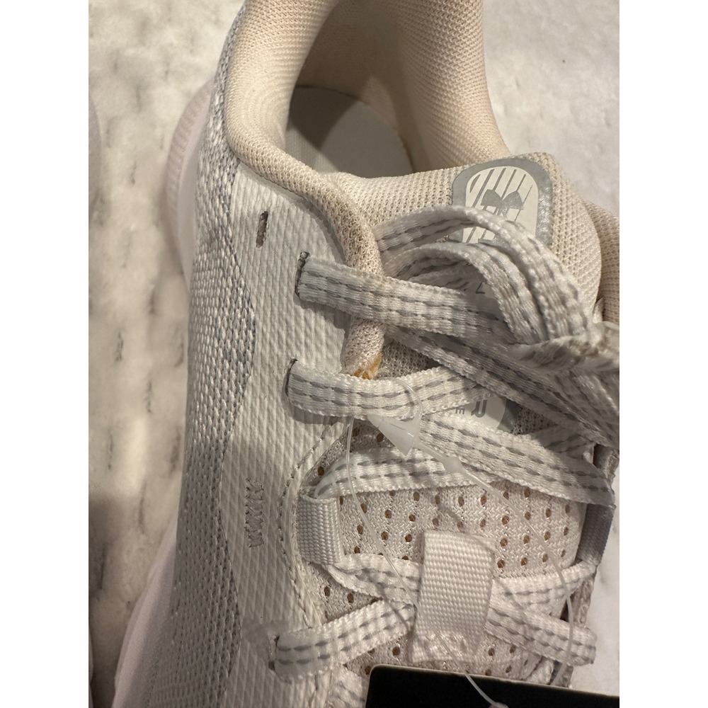 Under Armour HOVR Turbulence 2 Running Shoes White Grey 3026520-111 Mens 7.5 - Picture 9 of 12